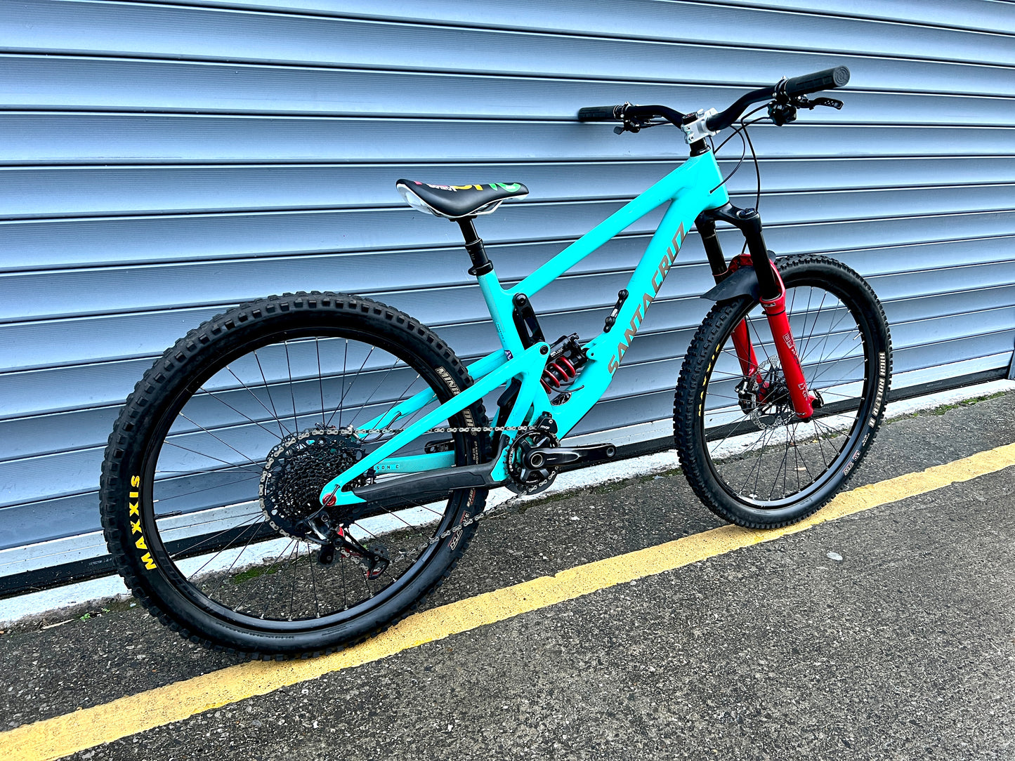 2021 SANTA CRUZ BRONSON C | RRP £7000