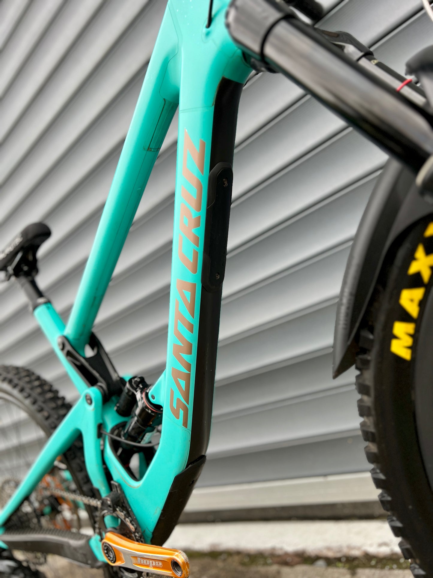 2021 SANTA CRUZ BRONSON CC RESERVE | RRP £9000