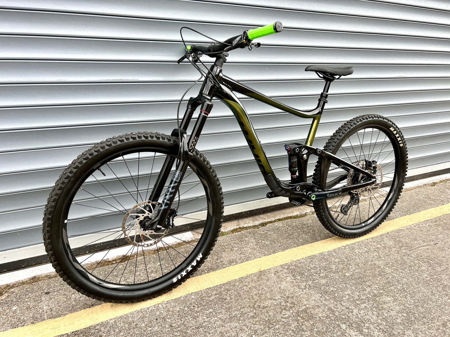 2021 GIANT REIGN 29 | RRP £3299