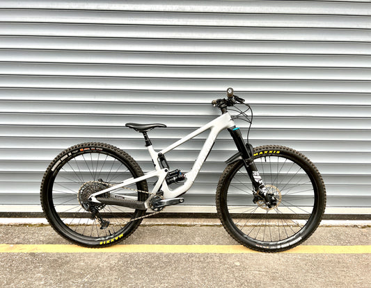 2021 SANTA CRUZ BRONSON C | RRP £5600