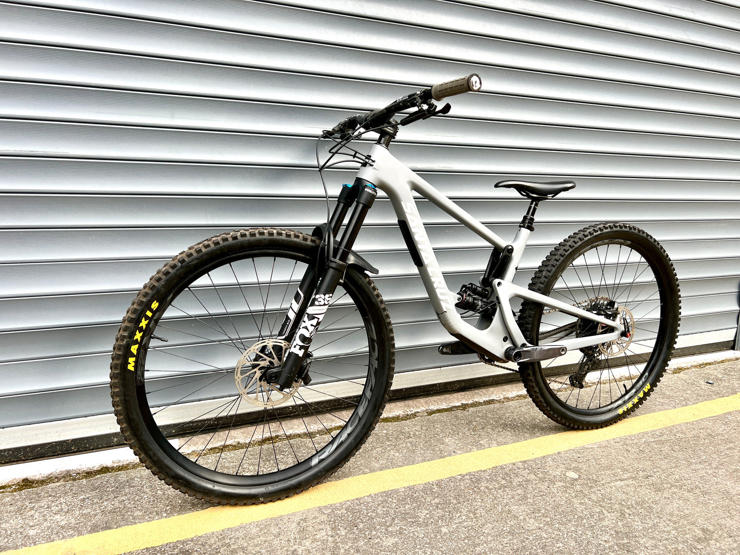 2021 SANTA CRUZ BRONSON C | RRP £5600