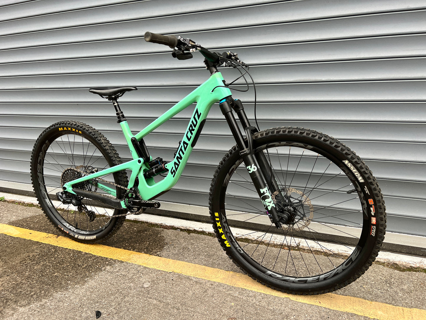 2020 SANTA CRUZ MEGATOWER C AXS | RRP £6500