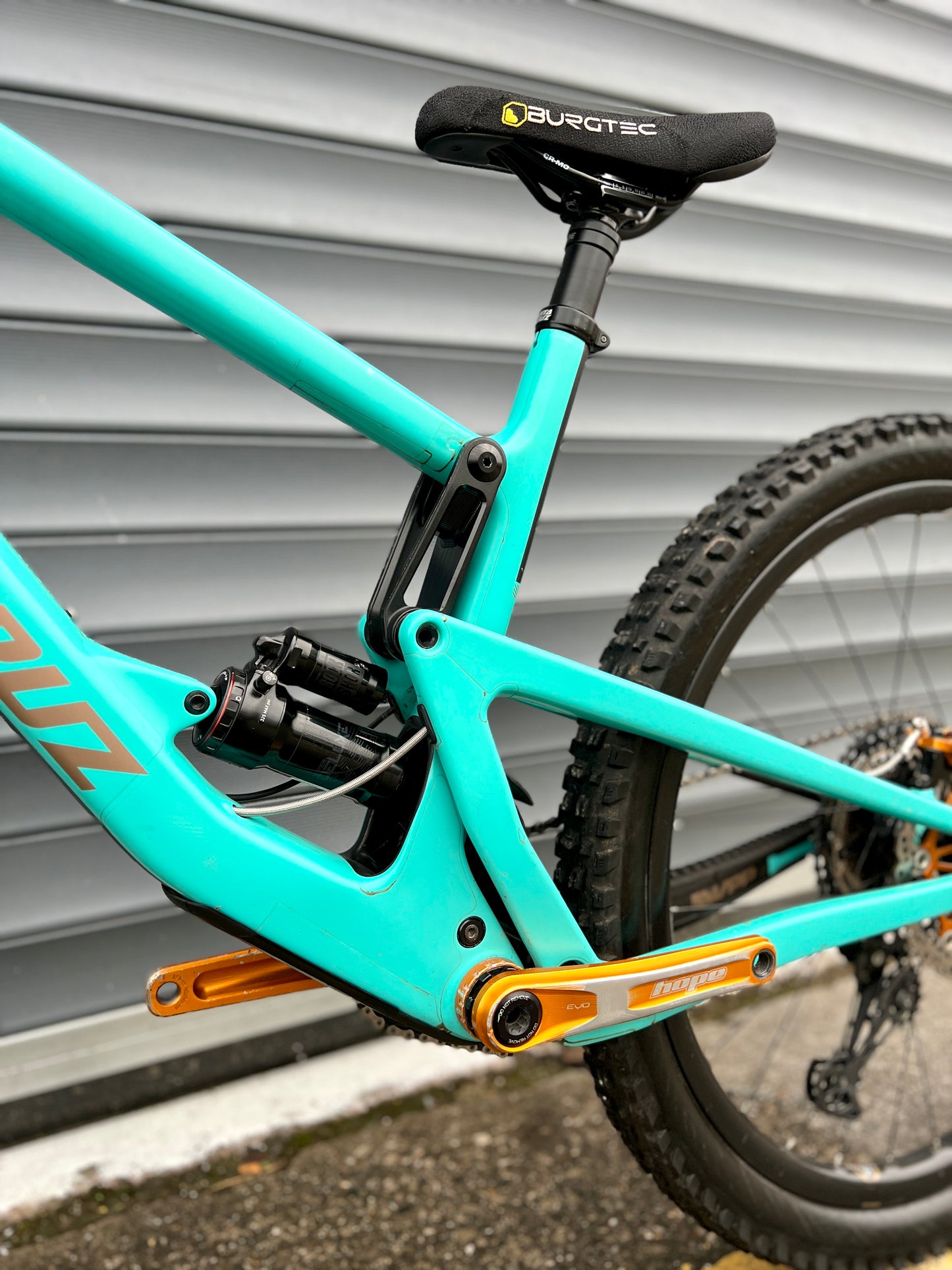 2021 SANTA CRUZ BRONSON CC RESERVE | RRP £9000