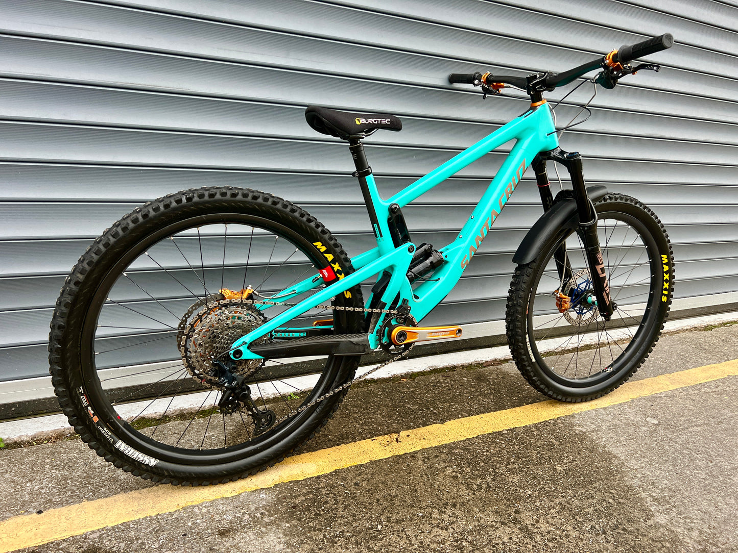 2021 SANTA CRUZ BRONSON CC RESERVE | RRP £9000