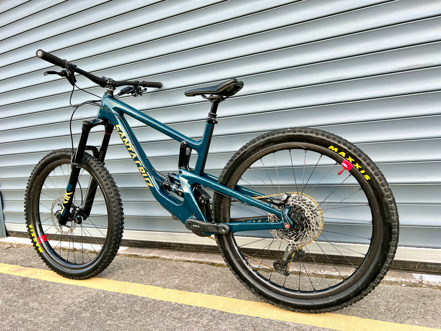 2020 SANTA CRUZ NOMAD CC RESERVE | RRP £9500